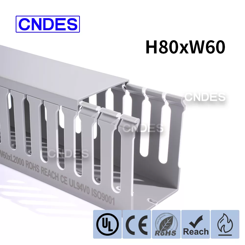 80 × 60 loetletud piludega PVC juhtmestik