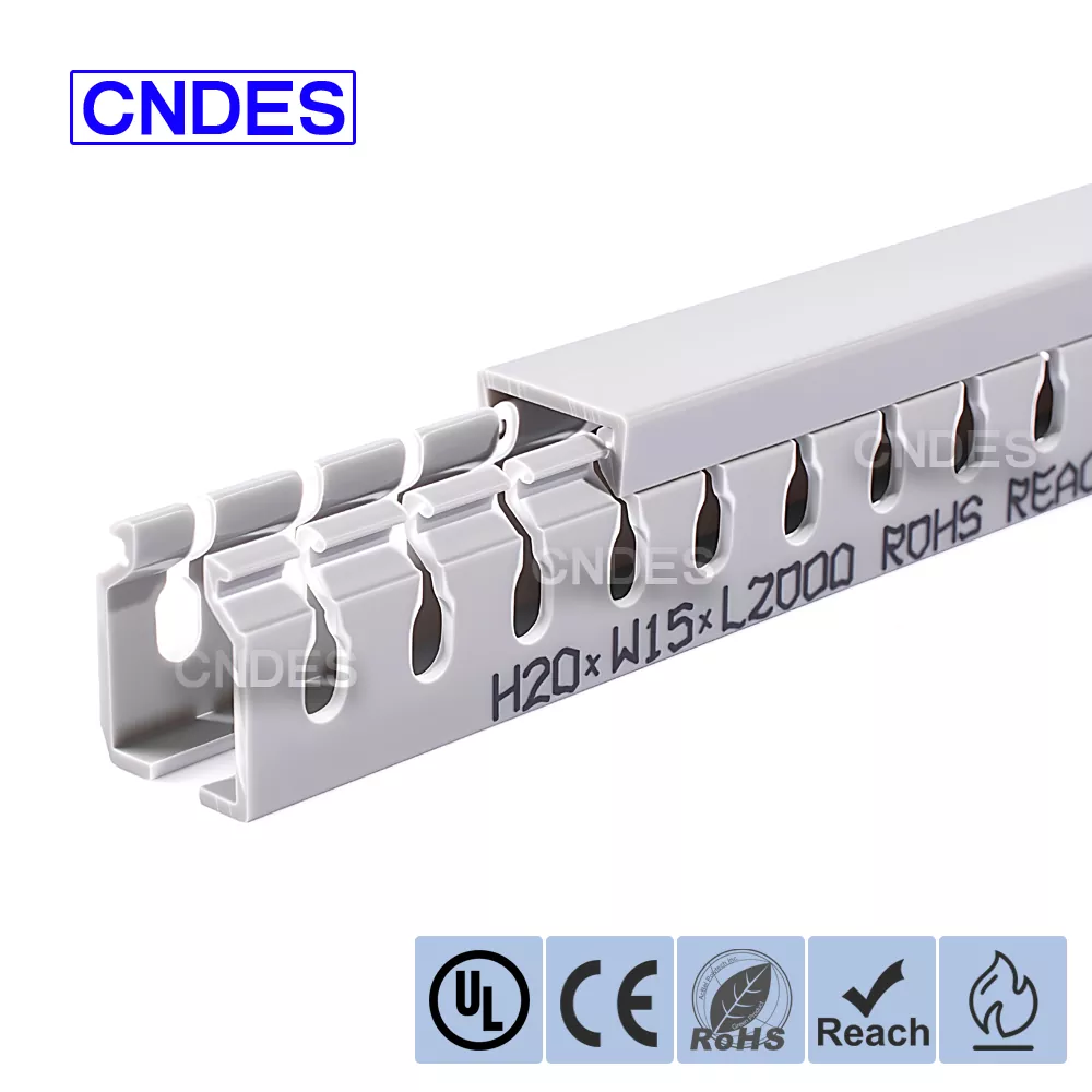 20 mm kõrguse piluga PVC elektrijuhtmete kanal